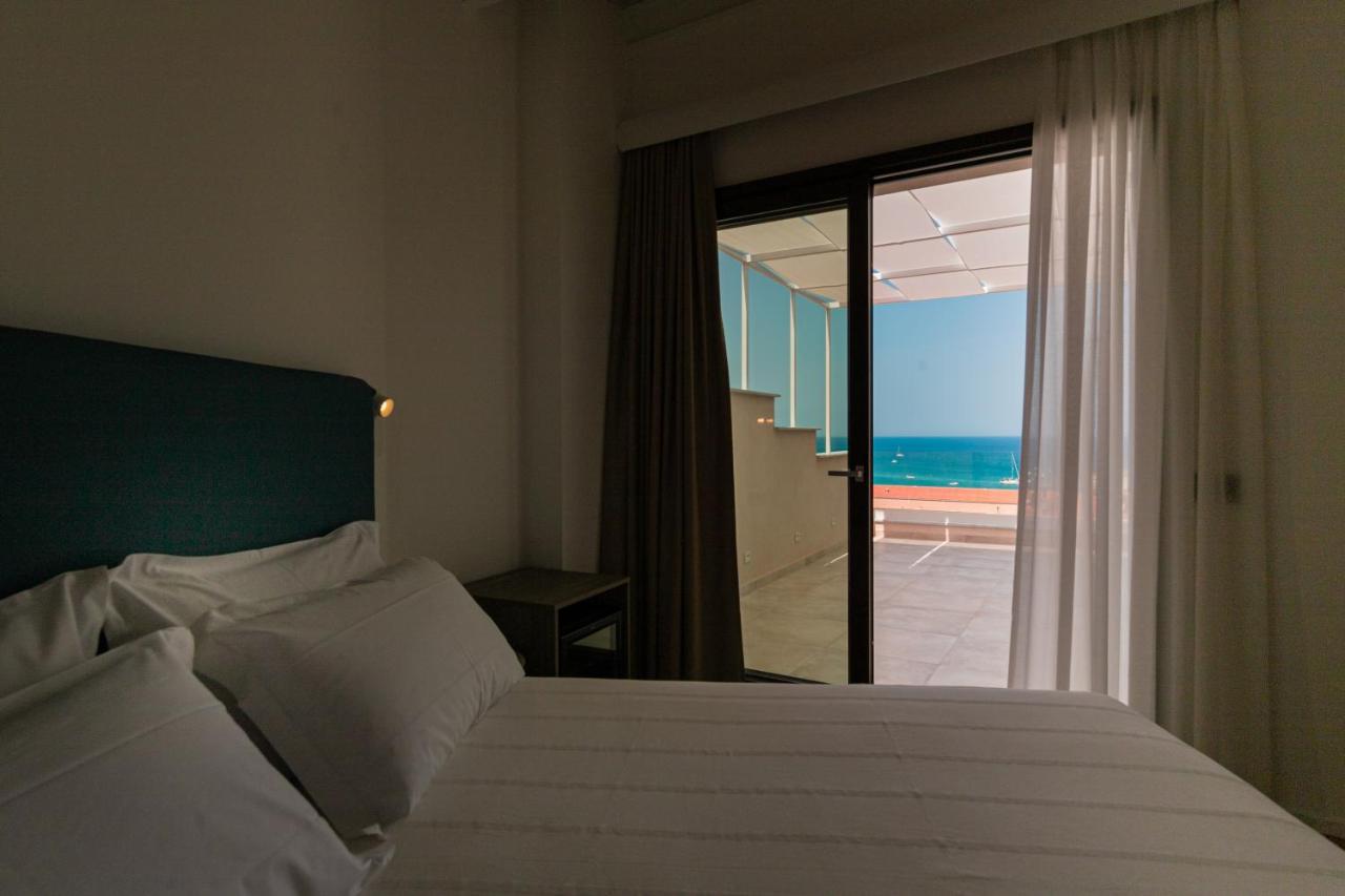Palazzo Raho Suites チェファル エクステリア 写真